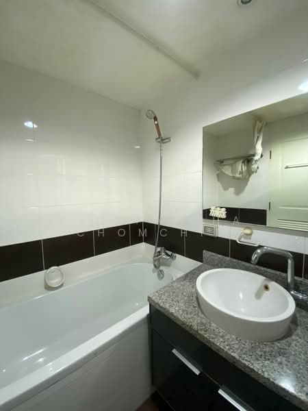 Serene Place Sukhumvit 24, Bangkok, 9 Soi Sukhumvit 24, Sukhumvit Road, Khong Tan, Khlong Toei, Bangkok, 2 Bedrooms, 79 sqm, Condo For Rent, by Ploypatcha Chomchid, 500219612 - DDproperty.com