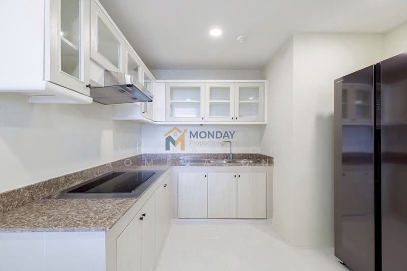 President Park Sukhumvit 24, Bangkok, 99 Sukhumvit 24 Alley, Khlongtoei Nua, Watthana, Bangkok, 3 Bedrooms, 223 sqm, Condo For Sale, by Neeranuch Somprasong, 500219622 - DDproperty.com