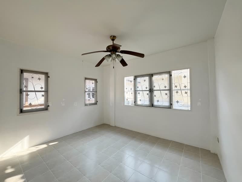 หมู่บ้าน นันทญา คลอง7, Pathum Thani, ถนนลำลูกกา, Khlong Chet, Khlong Luang, Pathum Thani, 3 Bedrooms, 124 sqm, Single Detached House For Sale, by คุณน้อง เกรทเทสต์, 500219628 - DDproperty.com