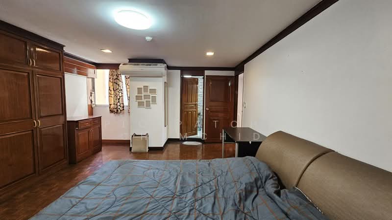 Tai Ping Towers, Bangkok, 582 Soi Sukhumvit 63, Khlong Tan Nua, Watthana, Bangkok, 4 Bedrooms, 252 sqm, Condo For Rent, by Ploypatcha Chomchid, 500219638 - DDproperty.com