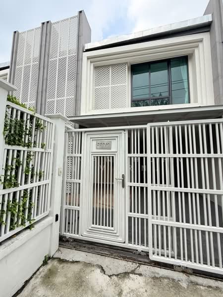 home for rent sukhumvit, Bangkok, Khlong Tan Nua, Watthana, Bangkok, 3 Bedrooms, 230 sqm, Townhouse For Rent, by Thananthorn Wongvarnkaseam, 500219639 - DDproperty.com