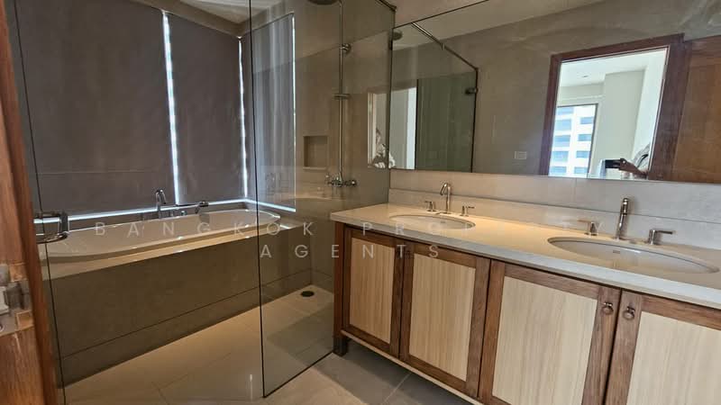The Emporio Place, Bangkok, 93 Soi Sukhumvit 24, Sukhumvit Road, Khong Tan, Khlong Toei, Bangkok, 2 Bedrooms, 101 sqm, Condo For Rent, by BANGKOK PROPERTY AGENTS, 500219643 - DDproperty.com