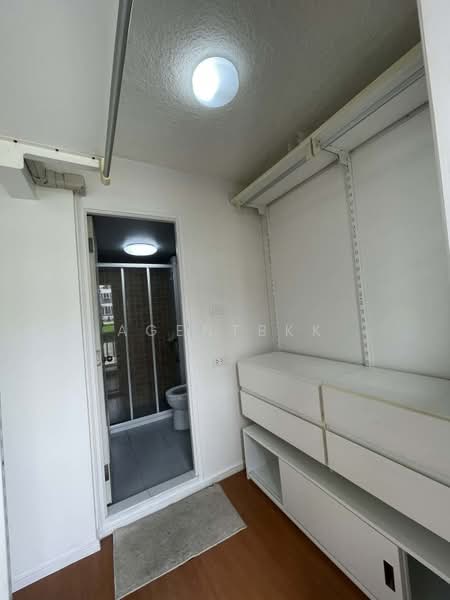 Lumpini Condo Town Romklao-Suvarnabhumi : ลุมพินี คอนโดทาวน์ ร่มเกล้า - สุวรรณภูมิ, กรุงเทพ, ถนนร่มเกล้า 1, คลองสามประเวศ, ลาดกระบัง, กรุงเทพ, 43 ตร.ม., คอนโด ขาย, โดย Agentbkk, 500219644 - DDproperty.com