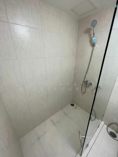 The Clover Thonglor Residence, Bangkok, Soi Sukhumvit 55, Khlong Tan Nua, Watthana, Bangkok, 1 Bedroom, 40 sqm, Condo For Sale, by Prapapan Wilairojvorakul, 500219684 - DDproperty.com