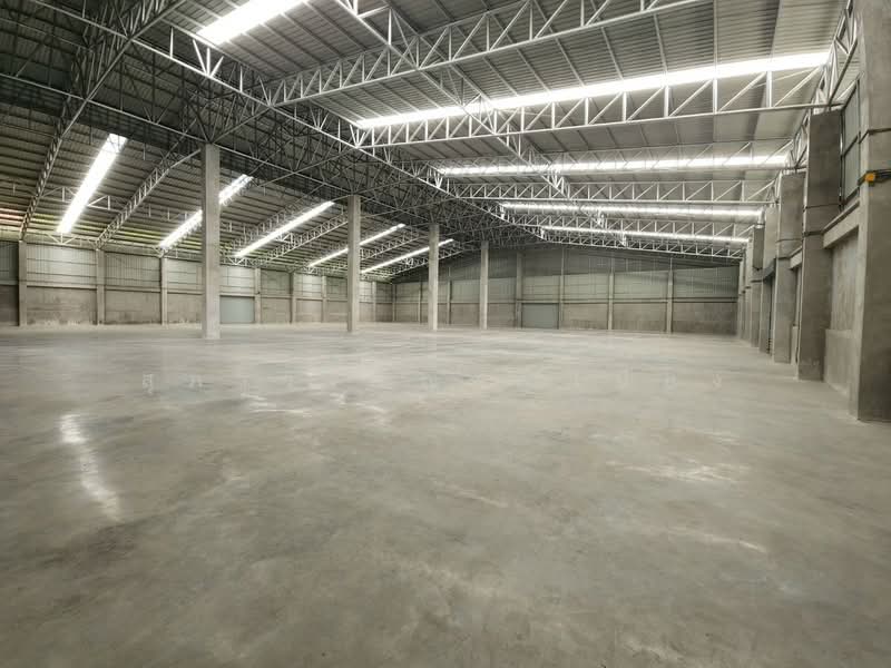 ให้เช่า - ให้เช่าคลังสินค้าขนาดใหญ่ ลำลูกกา คลอง 8 ปทุมธานี ขนาด 3,500 และ 2,500 ตร.ม., ปทุมธานี