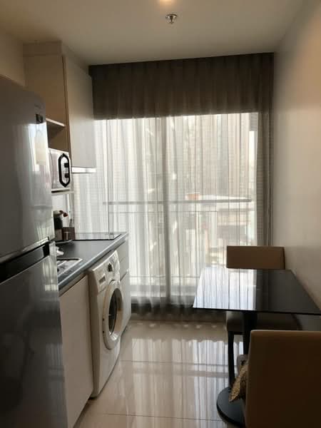 Life Ratchadapisek, Bangkok, 279 Ratchadapisaek Road, Huai Khwang, Huai Khwang, Bangkok, 1 Bedroom, 31 sqm, Condo For Rent, by Tanawat PP, 500219699 - DDproperty.com