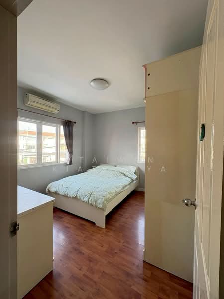 Krong Thong Villa Park Rama 9 : กรองทอง วิลล่า พาร์ค พระราม 9, กรุงเทพ, ซอย กรุงเทพกรีฑา 7, หัวหมาก, บางกะปิ, กรุงเทพ, 204 ตร.ม., บ้านเดี่ยว ให้เช่า, โดย Utaiwan Kiatpanya, 500219716 - DDproperty.com