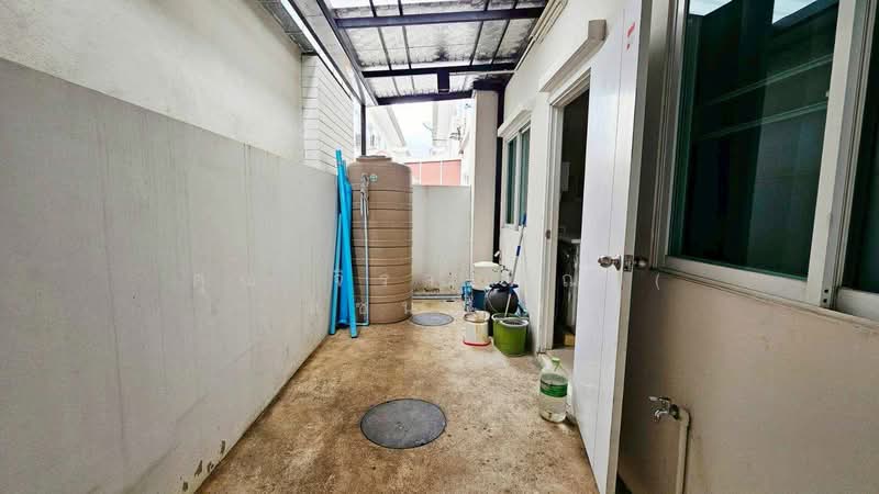 J Town Exclusive Rangsit - Klong 1, Pathum Thani, Rangsit-Nakhon Nayok Canal Road, Prachathipat, Thanyaburi, Pathum Thani, 3 Bedrooms, 115 sqm, Townhouse For Sale, by คุณ จิราภรณ์ ( แซนดี้ ), 500219719 - DDproperty.com