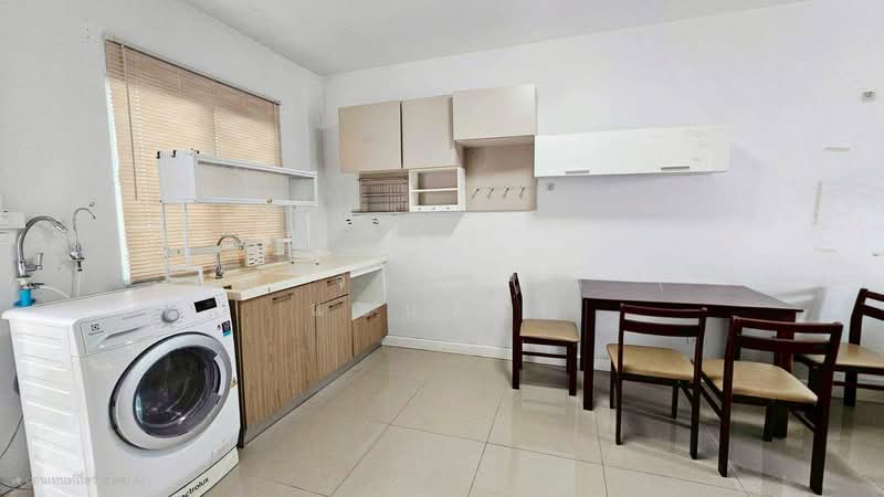 J Town Exclusive Rangsit - Klong 1, Pathum Thani, Rangsit-Nakhon Nayok Canal Road, Prachathipat, Thanyaburi, Pathum Thani, 3 Bedrooms, 115 sqm, Townhouse For Sale, by คุณ จิราภรณ์ ( แซนดี้ ), 500219719 - DDproperty.com