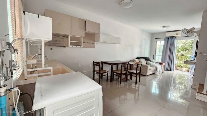 J Town Exclusive Rangsit - Klong 1, Pathum Thani, Rangsit-Nakhon Nayok Canal Road, Prachathipat, Thanyaburi, Pathum Thani, 3 Bedrooms, 115 sqm, Townhouse For Sale, by คุณ จิราภรณ์ ( แซนดี้ ), 500219719 - DDproperty.com