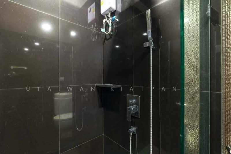 Rhythm Sukhumvit 36-38, Bangkok, 55 Soi Sukhumvit 36, Sukhumvit Road, Phra Kanong, Khlong Toei, Bangkok, 1 Bedroom, 34 sqm, Condo For Sale, by Utaiwan Kiatpanya, 500219750 - DDproperty.com