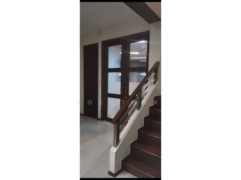 Lotus Point Elegant, Bangkok, 64 13-36 ซอย เอกมัย 10 แยก 4, Phra Kanong Nua, Watthana, Bangkok, 4 Bedrooms, 450 sqm, Townhouse For Rent, by Agentbkk, 500219799 - DDproperty.com