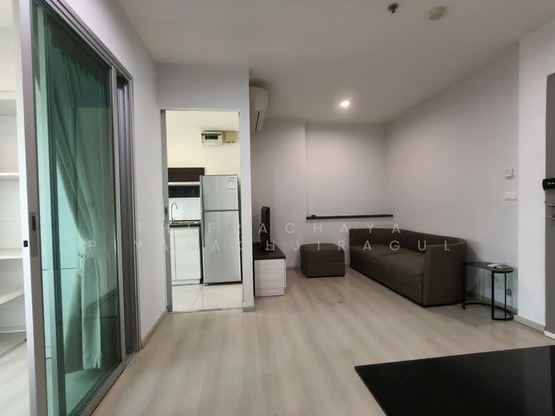 Life Ratchadapisek, Bangkok, 279 Ratchadapisaek Road, Huai Khwang, Huai Khwang, Bangkok, 2 Bedrooms, 45 sqm, Condo For Rent, by Thiprachaya Piyapachjiragul, 500219805 - DDproperty.com
