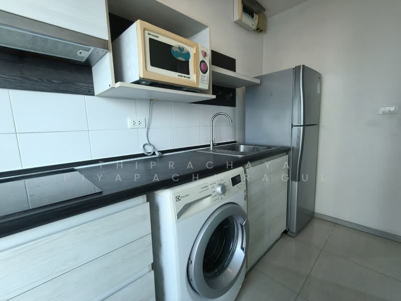 Life Ratchadapisek, Bangkok, 279 Ratchadapisaek Road, Huai Khwang, Huai Khwang, Bangkok, 2 Bedrooms, 45 sqm, Condo For Rent, by Thiprachaya Piyapachjiragul, 500219805 - DDproperty.com