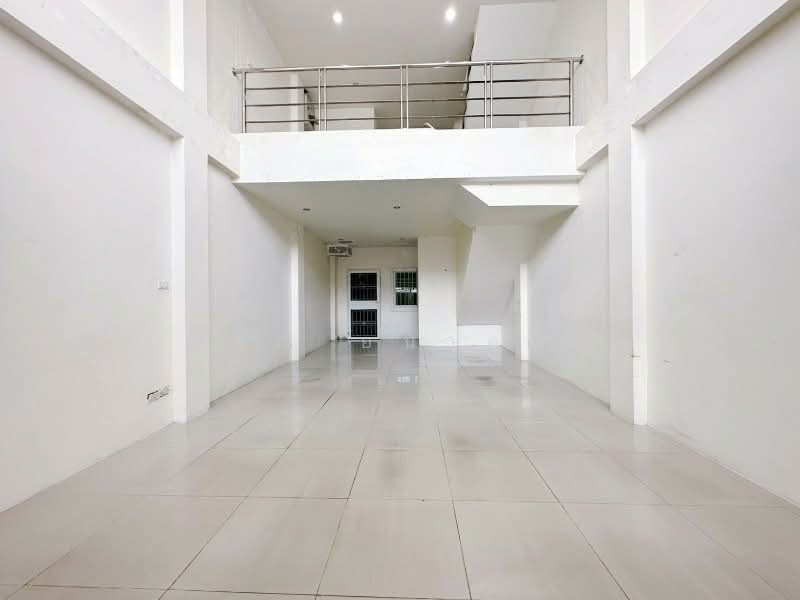 ขายและให้เช่า อาคารพาณิชย์ 3.5 ชั้น ทำเลทอง ถนนนวมินทร์ ใกล้ตลาดปัฐวิกรณ์, กรุงเทพ, นวมินทร์, คลองกุ่ม, บึงกุ่ม, กรุงเทพ, 210 ตร.ม., ตึกแถว-อาคารพาณิชย์ ขาย, โดย คุณ อนาคต, 500219839 - DDproperty.com