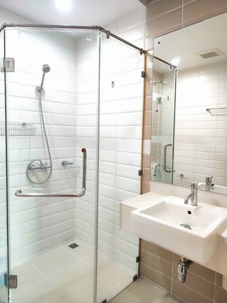 Circle Condominium, Bangkok, 1674 Soi Petchaburi 36 Petchaburi Road, Makkasan, Ratchathewi, Bangkok, 3 Bedrooms, 130 sqm, Condo For Rent, by Juthabhorn Uppachit (Amy), 500219908 - DDproperty.com