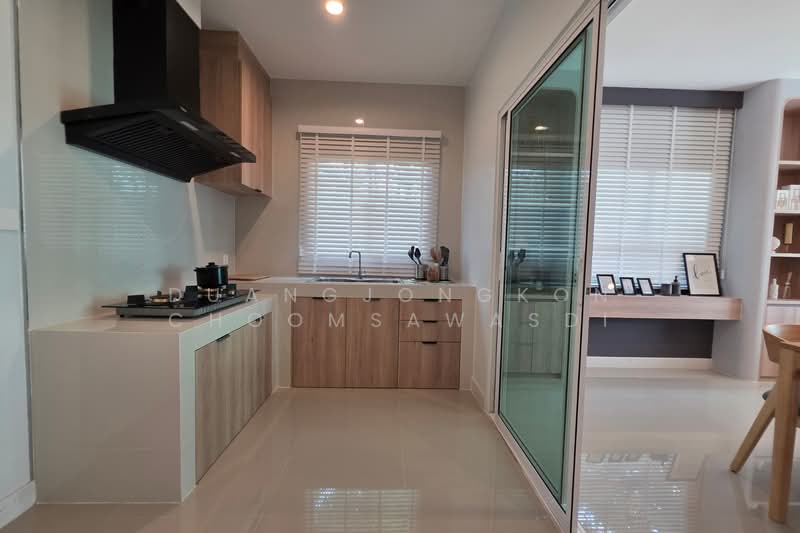 Nirvana Absolute Krungthep Kreetha, Bangkok, Soi Krungthep Kreetha B 5, Saphan Sung, Saphan Sung, Bangkok, 4 Bedrooms, 329 sqm, Single Detached House For Sale, by Duangjongkon Choomsawasdi, 500220007 - DDproperty.com