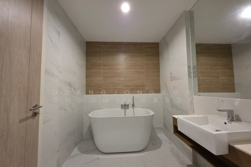 Nirvana Absolute Krungthep Kreetha, Bangkok, Soi Krungthep Kreetha B 5, Saphan Sung, Saphan Sung, Bangkok, 4 Bedrooms, 329 sqm, Single Detached House For Sale, by Duangjongkon Choomsawasdi, 500220007 - DDproperty.com