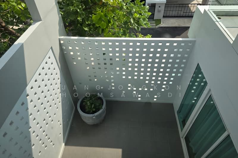 Nirvana Absolute Krungthep Kreetha, Bangkok, Soi Krungthep Kreetha B 5, Saphan Sung, Saphan Sung, Bangkok, 4 Bedrooms, 329 sqm, Single Detached House For Sale, by Duangjongkon Choomsawasdi, 500220007 - DDproperty.com