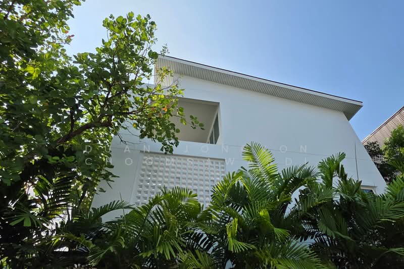 Nirvana Absolute Krungthep Kreetha, Bangkok, Soi Krungthep Kreetha B 5, Saphan Sung, Saphan Sung, Bangkok, 4 Bedrooms, 329 sqm, Single Detached House For Sale, by Duangjongkon Choomsawasdi, 500220007 - DDproperty.com