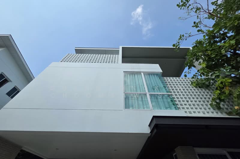 Nirvana Absolute Krungthep Kreetha, Bangkok, Soi Krungthep Kreetha B 5, Saphan Sung, Saphan Sung, Bangkok, 4 Bedrooms, 329 sqm, Single Detached House For Sale, by Duangjongkon Choomsawasdi, 500220007 - DDproperty.com