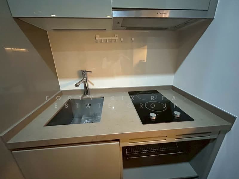 M Silom, Bangkok, 26 Narathiwas Ratchanakarin Road, Suriyawong, Bang Rak, Bangkok, 1 Bedroom, 51 sqm, Condo For Rent, by Forty-Six Real Estate Group, 500220019 - DDproperty.com