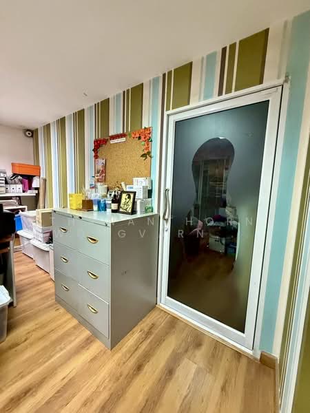 Baan Klang Muang Ladprao-Yothin Phatthana, Bangkok, Soi Baan Klang Muang Ladprao-Yothin Phatthana, Lat Phrao, Lat Phrao, Bangkok, 4 Bedrooms, 580 sqm, Townhouse For Sale, by Thananthorn Wongvarnkaseam, 500220027 - DDproperty.com