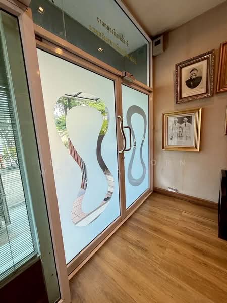 Baan Klang Muang Ladprao-Yothin Phatthana, Bangkok, Soi Baan Klang Muang Ladprao-Yothin Phatthana, Lat Phrao, Lat Phrao, Bangkok, 4 Bedrooms, 580 sqm, Townhouse For Sale, by Thananthorn Wongvarnkaseam, 500220027 - DDproperty.com