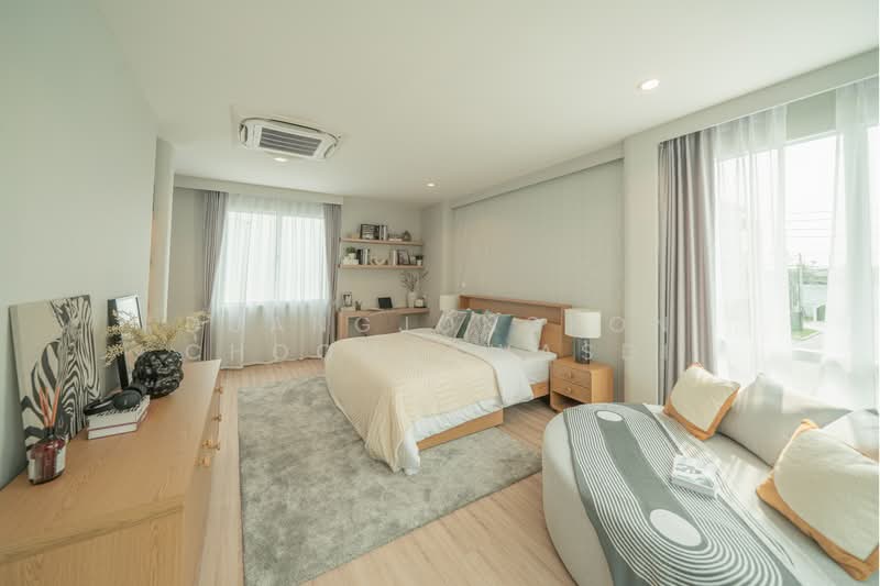 Nirvana Absolute Krungthep Kreetha, Bangkok, Soi Krungthep Kreetha B 5, Saphan Sung, Saphan Sung, Bangkok, 4 Bedrooms, 329 sqm, Single Detached House For Sale, by Duangjongkon Choomsawasdi, 500220031 - DDproperty.com