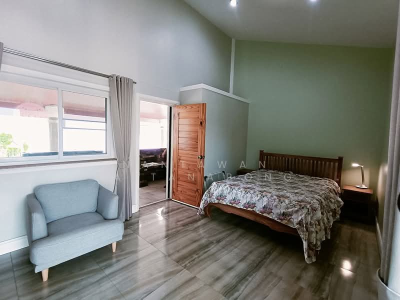 Private salt pool with mountain view just 10 minutes from Airport, Chiang Mai, ร้องเรือคำ, Pa Daet, Muang Chiang Mai, Chiang Mai, 4 Bedrooms, 350 sqm, Single Detached House For Sale, by Nantawan Rattanapong, 500220037 - DDproperty.com