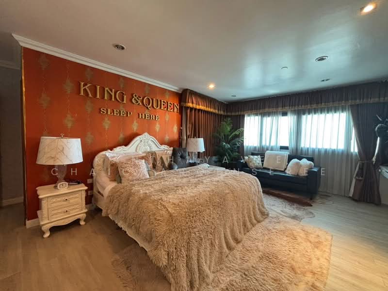 Sathorn Gardens, Bangkok, 39 South Sathorn Road, Thung Maha Mek, Sathon, Bangkok, 3 Bedrooms, 200 sqm, Condo For Sale, by Kanthayavee Chaicharoenseree, 500220040 - DDproperty.com