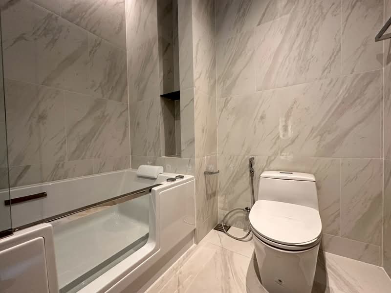 The Room Sukhumvit 38, Bangkok, Soi Sukhumvit 38, Phra Kanong, Khlong Toei, Bangkok, 1 Bedroom, 53 sqm, Condo For Sale, by ทักษพร, 500220044 - DDproperty.com