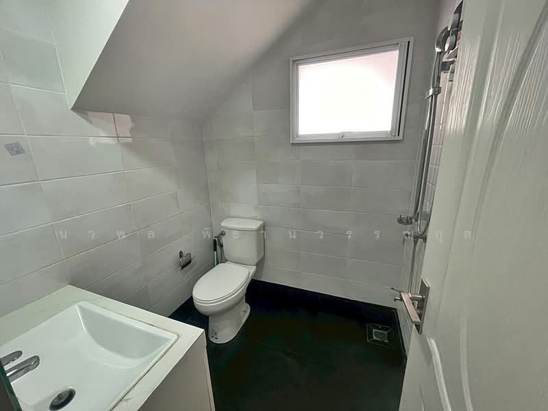 Perfect Place Rama 9-Krungthep Kreetha, Bangkok, Srinakarin - Rom Klao Road, Khlong Song Ton Nun, Lat Krabang, Bangkok, 3 Bedrooms, 170 sqm, Single Detached House For Rent, by นวพล พิธานวรรณกุล, 500220045 - DDproperty.com