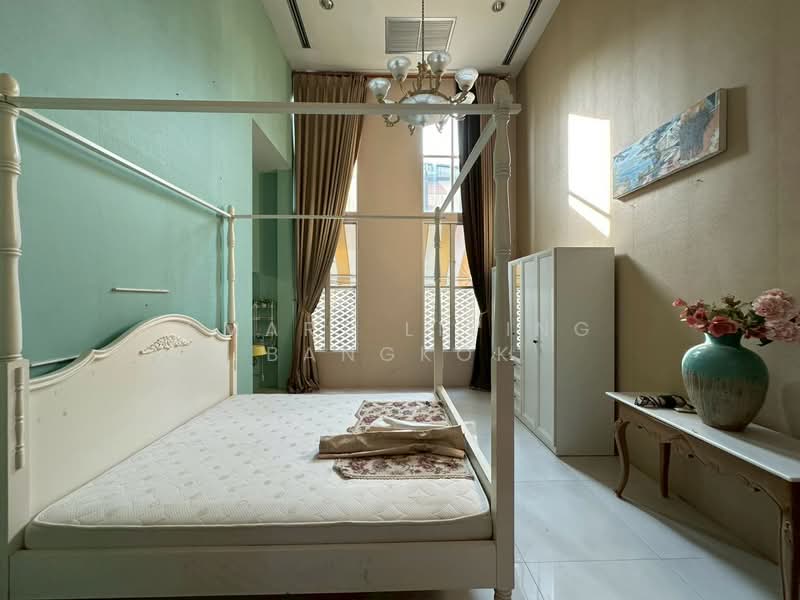 Townhouse in Thonglor, Bangkok, Khlong Tan Nua, Watthana, Bangkok, 4 Bedrooms, 380 sqm, Townhouse For Sale, by Smart Living Bangkok, 500220069 - DDproperty.com