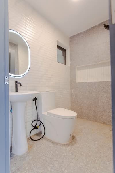 ห้วยขวาง, Bangkok, Huai Khwang, Huai Khwang, Bangkok, 6 Bedrooms, 41,667 sqm, Townhouse For Sale, by Smart Living Bangkok, 500220079 - DDproperty.com