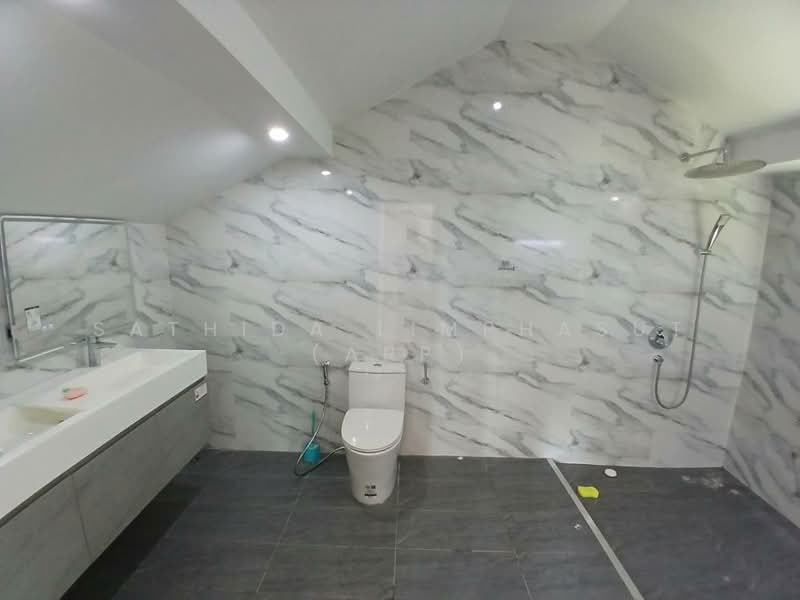 Phoenix Gold Golf & Country Club : ฟีนิกซ์ โกลด์ กอล์ฟ แอนด์ คันทรีคลับ, ชลบุรี, ห้วยใหญ่, บางละมุง, ชลบุรี, 678 ตร.ม., วิลล่า ให้เช่า, โดย Sathida Limphasut (App), 500220121 - DDproperty.com