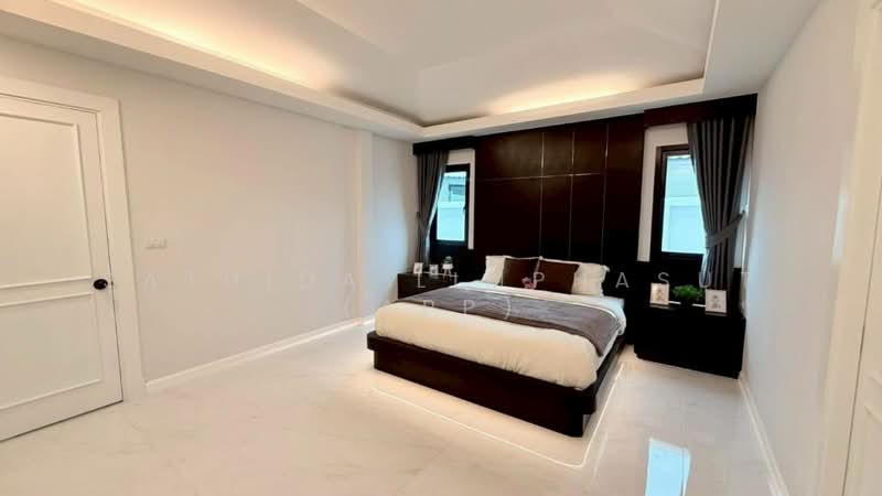 Nibbana Shade, Chon Buri (Pattaya), No. 95/274 Village No. 13, Phatthanakan Road, Nong Pru, Bang Lamung (Pattaya), Chon Buri (Pattaya), 3 Bedrooms, 185 sqm, Single Detached House For Sale, by Sathida Limphasut (App), 500220123 - DDproperty.com