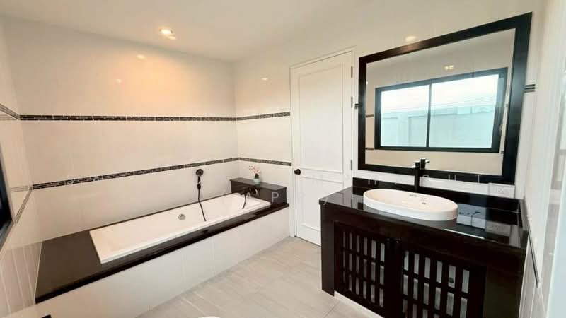 Nibbana Shade, Chon Buri (Pattaya), No. 95/274 Village No. 13, Phatthanakan Road, Nong Pru, Bang Lamung (Pattaya), Chon Buri (Pattaya), 3 Bedrooms, 185 sqm, Single Detached House For Sale, by Sathida Limphasut (App), 500220123 - DDproperty.com