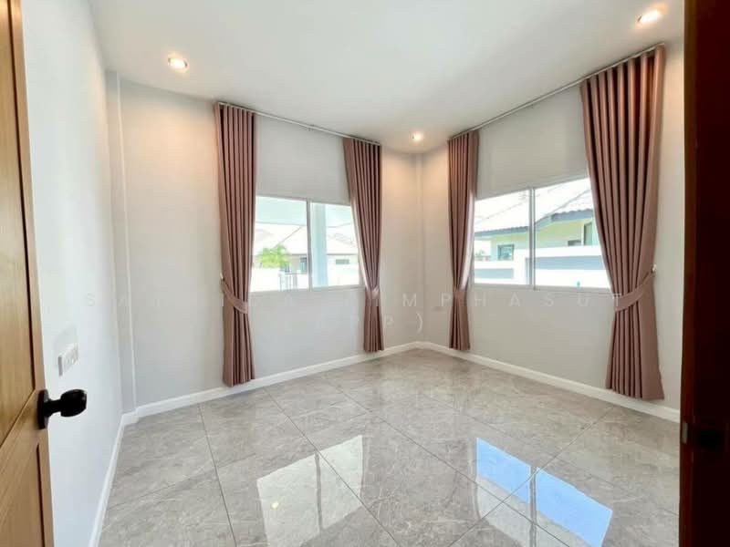 Nibbana Shade, Chon Buri (Pattaya), No. 95/274 Village No. 13, Phatthanakan Road, Nong Pru, Bang Lamung (Pattaya), Chon Buri (Pattaya), 3 Bedrooms, 162 sqm, Single Detached House For Sale, by Sathida Limphasut (App), 500220124 - DDproperty.com