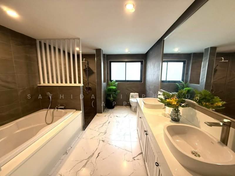 Nibbana Shade, Chon Buri (Pattaya), No. 95/274 Village No. 13, Phatthanakan Road, Nong Pru, Bang Lamung (Pattaya), Chon Buri (Pattaya), 4 Bedrooms, 198 sqm, Single Detached House For Sale, by Sathida Limphasut (App), 500220126 - DDproperty.com