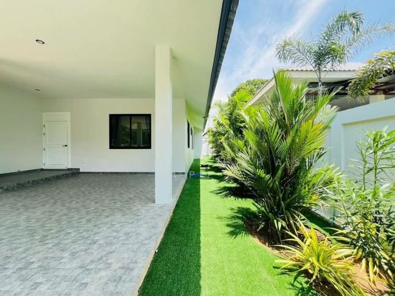 Nibbana Shade, Chon Buri (Pattaya), No. 95/274 Village No. 13, Phatthanakan Road, Nong Pru, Bang Lamung (Pattaya), Chon Buri (Pattaya), 4 Bedrooms, 198 sqm, Single Detached House For Sale, by Sathida Limphasut (App), 500220126 - DDproperty.com