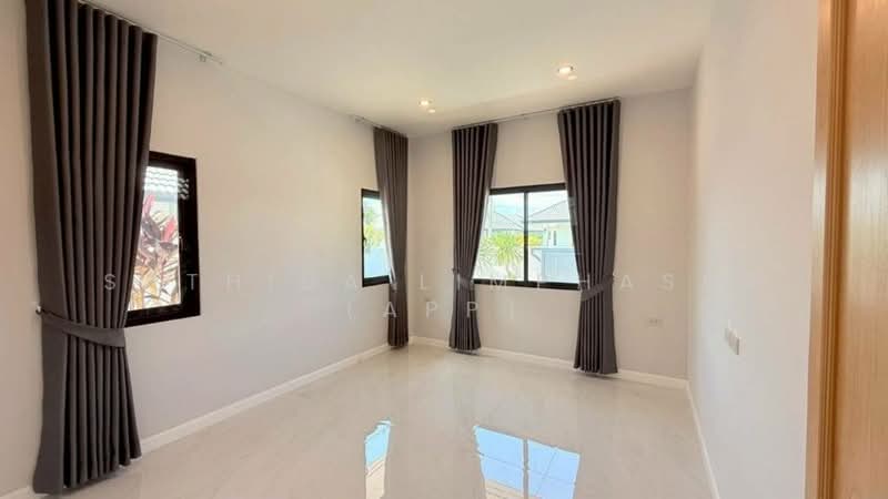 Nibbana Shade, Chon Buri (Pattaya), No. 95/274 Village No. 13, Phatthanakan Road, Nong Pru, Bang Lamung (Pattaya), Chon Buri (Pattaya), 3 Bedrooms, 191 sqm, Single Detached House For Sale, by Sathida Limphasut (App), 500220128 - DDproperty.com