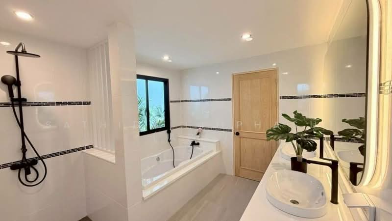 Nibbana Shade, Chon Buri (Pattaya), No. 95/274 Village No. 13, Phatthanakan Road, Nong Pru, Bang Lamung (Pattaya), Chon Buri (Pattaya), 3 Bedrooms, 191 sqm, Single Detached House For Sale, by Sathida Limphasut (App), 500220128 - DDproperty.com