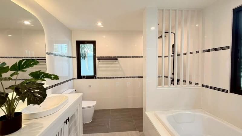 Nibbana Shade, Chon Buri (Pattaya), No. 95/274 Village No. 13, Phatthanakan Road, Nong Pru, Bang Lamung (Pattaya), Chon Buri (Pattaya), 3 Bedrooms, 191 sqm, Single Detached House For Sale, by Sathida Limphasut (App), 500220128 - DDproperty.com