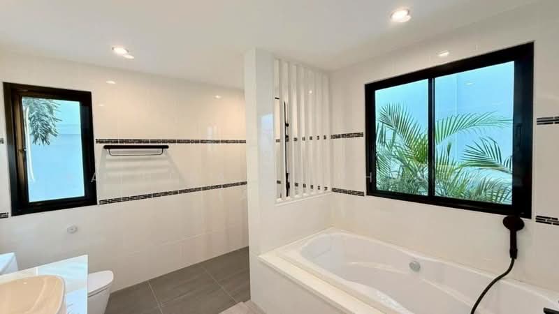 Nibbana Shade, Chon Buri (Pattaya), No. 95/274 Village No. 13, Phatthanakan Road, Nong Pru, Bang Lamung (Pattaya), Chon Buri (Pattaya), 3 Bedrooms, 191 sqm, Single Detached House For Sale, by Sathida Limphasut (App), 500220128 - DDproperty.com