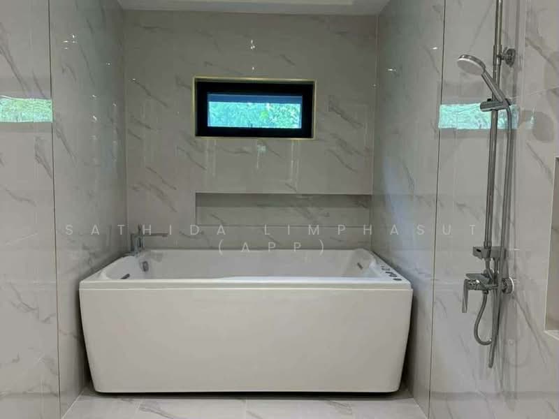 Jomtien Beach Paradise, Chon Buri (Pattaya), 1 Chom Thian 15 Alley, Na Kloe, Bang Lamung (Pattaya), Chon Buri (Pattaya), 4 Bedrooms, 311 sqm, Villa For Rent, by Sathida Limphasut (App), 500220135 - DDproperty.com