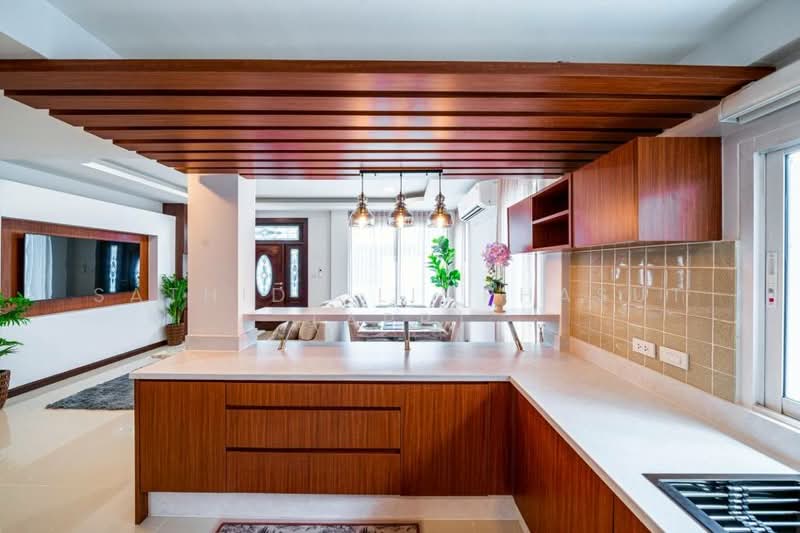 Suksabai Villa, Chon Buri (Pattaya), Soi Suksabai Villa, Bang Lamung, Bang Lamung (Pattaya), Chon Buri (Pattaya), 5 Bedrooms, 280 sqm, Villa For Sale, by Sathida Limphasut (App), 500220154 - DDproperty.com