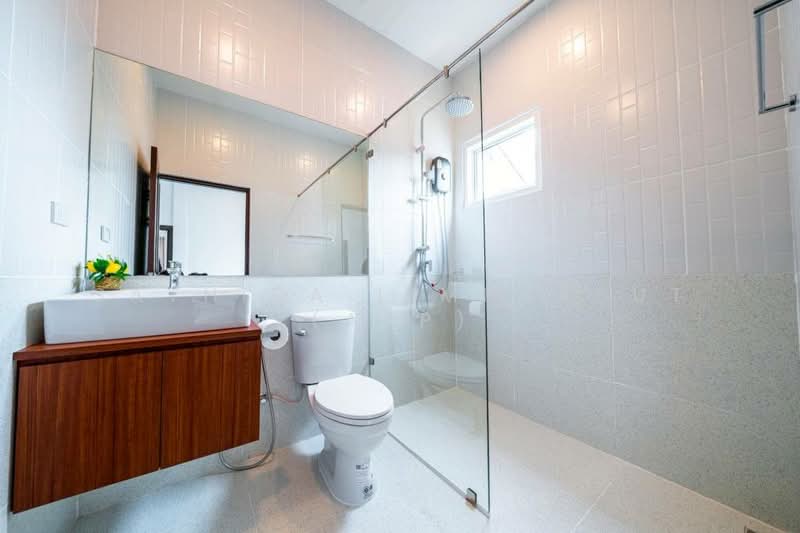 Suksabai Villa, Chon Buri (Pattaya), Soi Suksabai Villa, Bang Lamung, Bang Lamung (Pattaya), Chon Buri (Pattaya), 5 Bedrooms, 280 sqm, Villa For Sale, by Sathida Limphasut (App), 500220154 - DDproperty.com