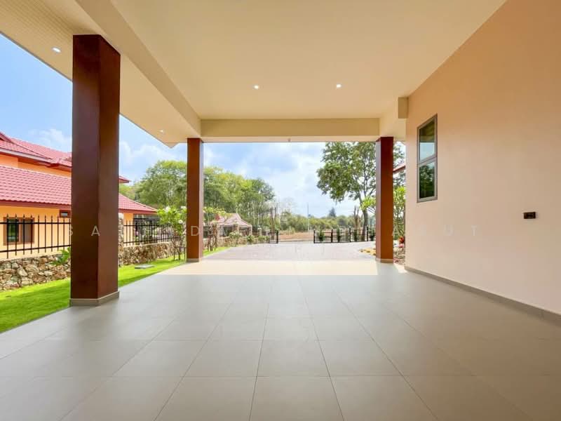 Phoenix Gold Golf & Country Club, Chon Buri (Pattaya), Huai Yai, Bang Lamung (Pattaya), Chon Buri (Pattaya), 4 Bedrooms, 678 sqm, Single Detached House For Sale, by Sathida Limphasut (App), 500220163 - DDproperty.com