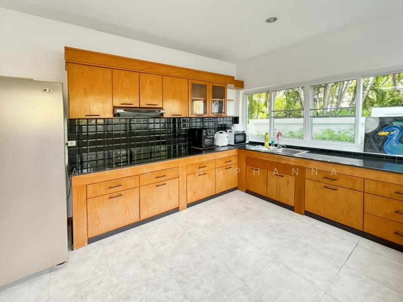 Hua Hin Sea View Paradise, Prachuap Khiri Khan, 12 Takiap Road, Nong Kae, Hua Hin, Prachuap Khiri Khan, 5 Bedrooms, 350 sqm, Villa For Rent, by Saifon Phuphanna, 500220223 - DDproperty.com